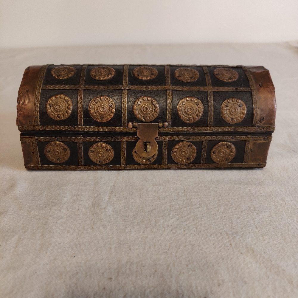 Vtg Treasure Box